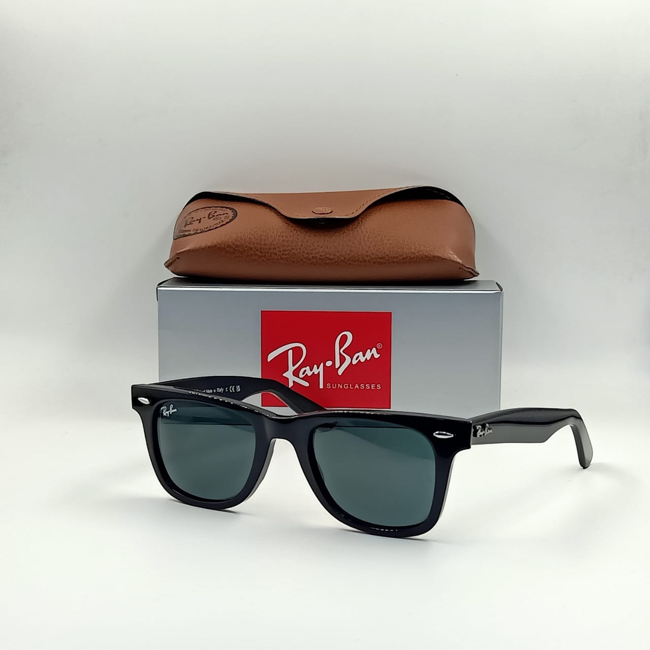 Ray-Ban Wayfarer