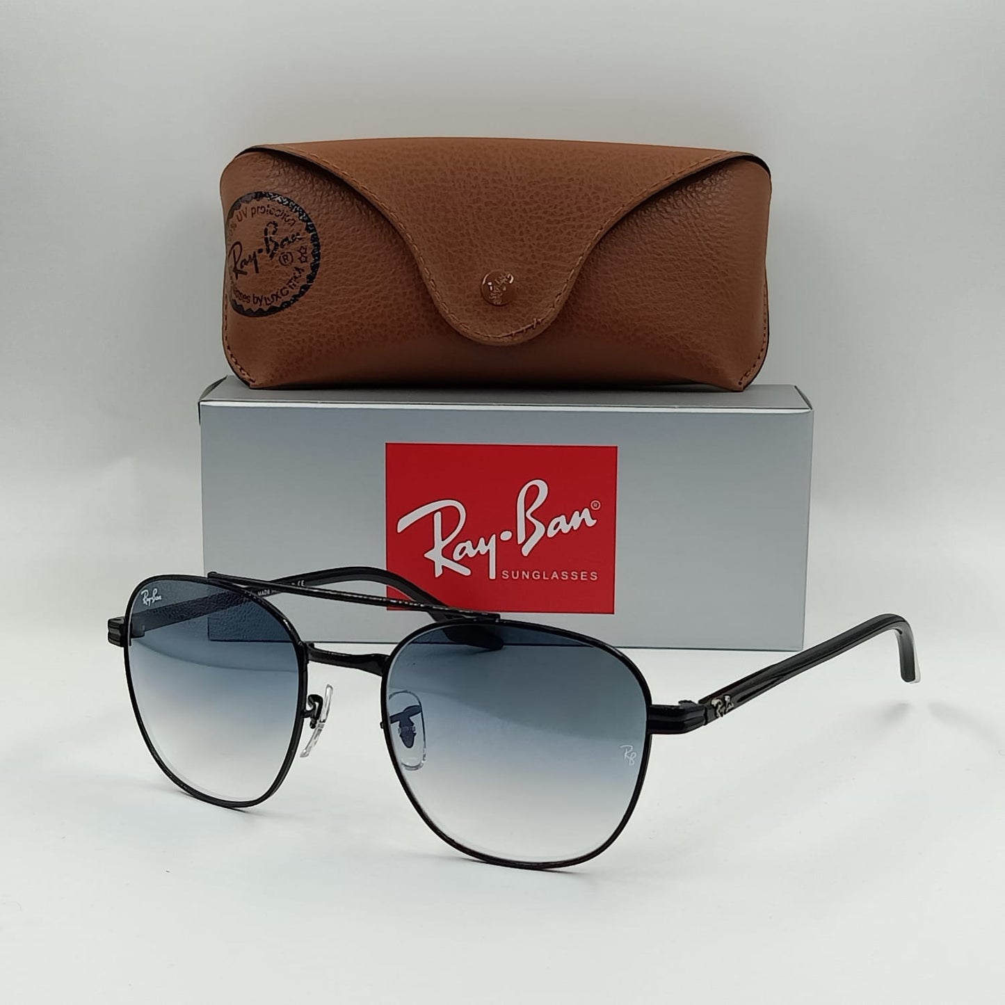 Ray ban