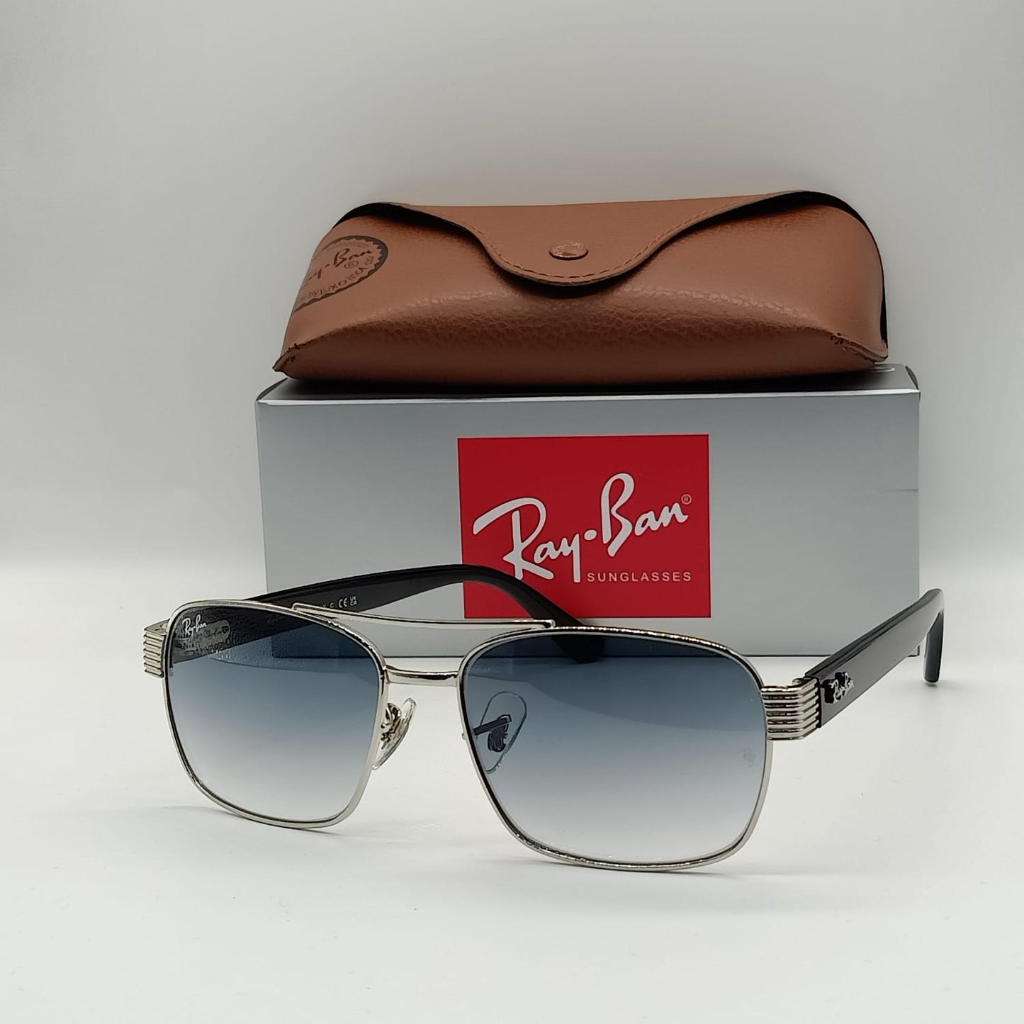 Ray ban