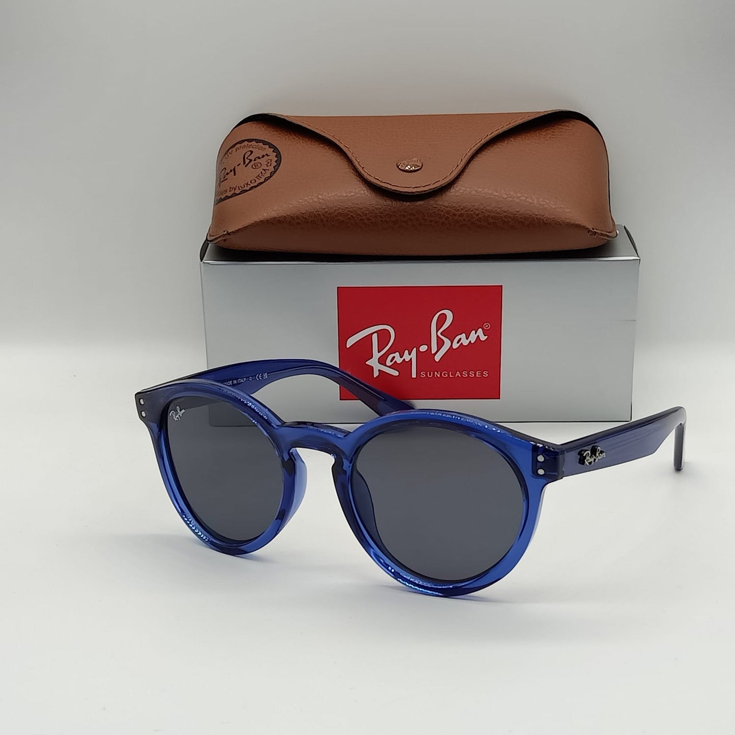 Ray ban