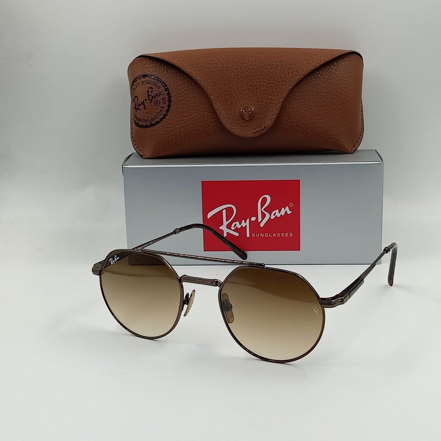 Ray ban