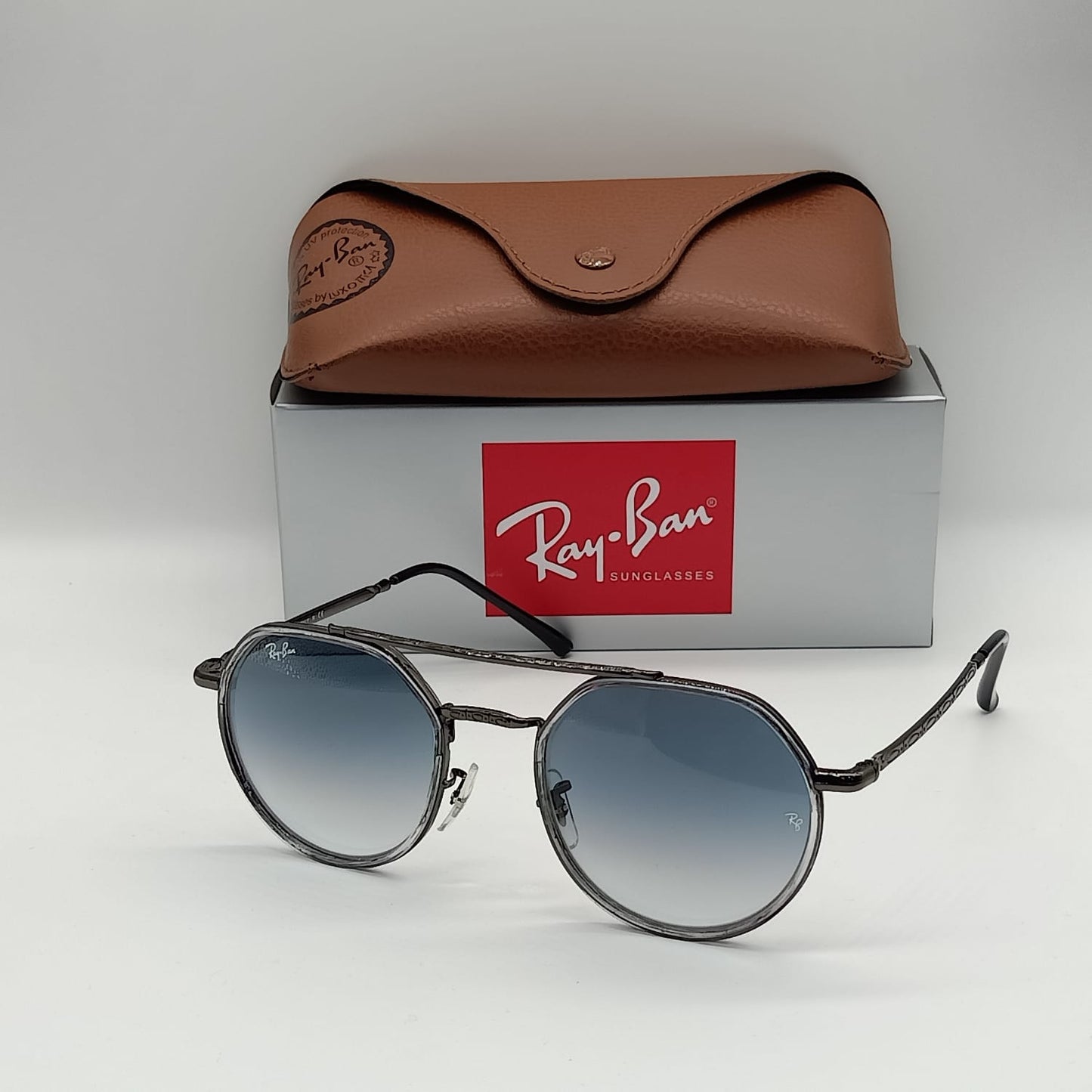 Ray ban