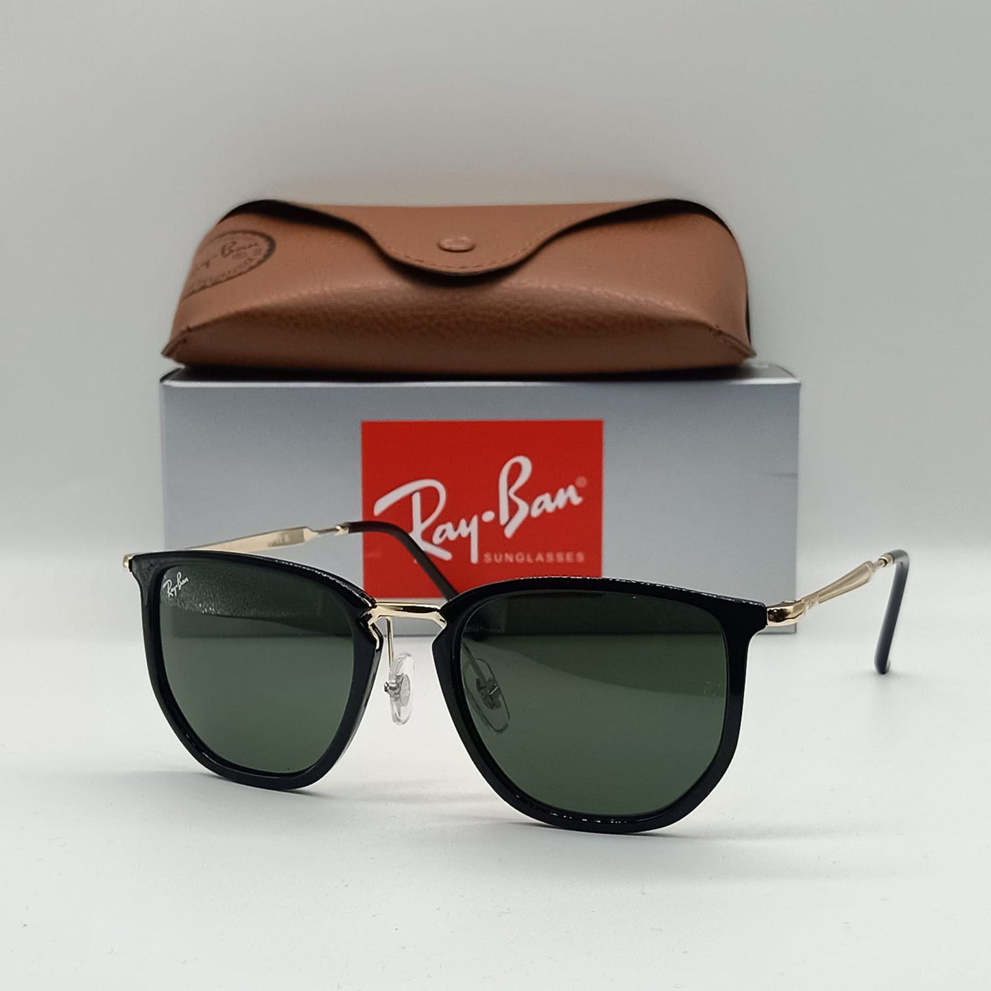 Ray ban