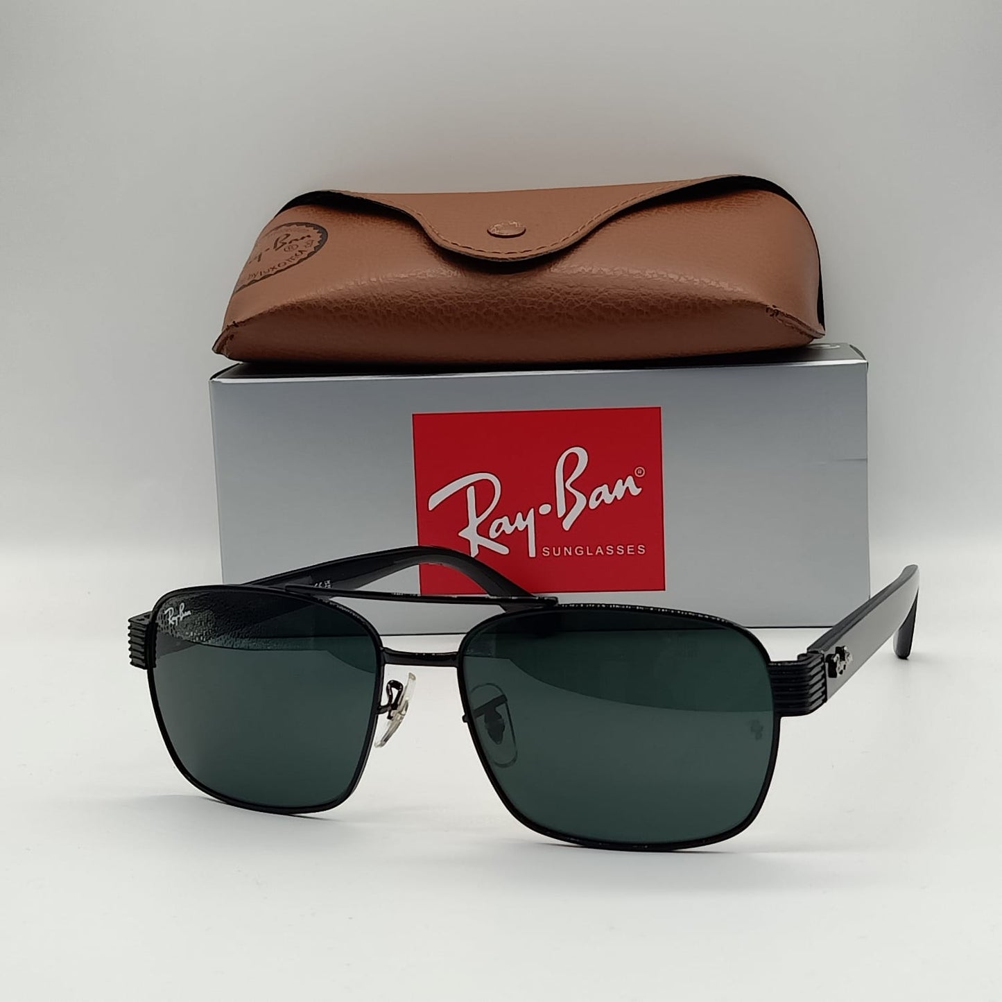 Ray ban