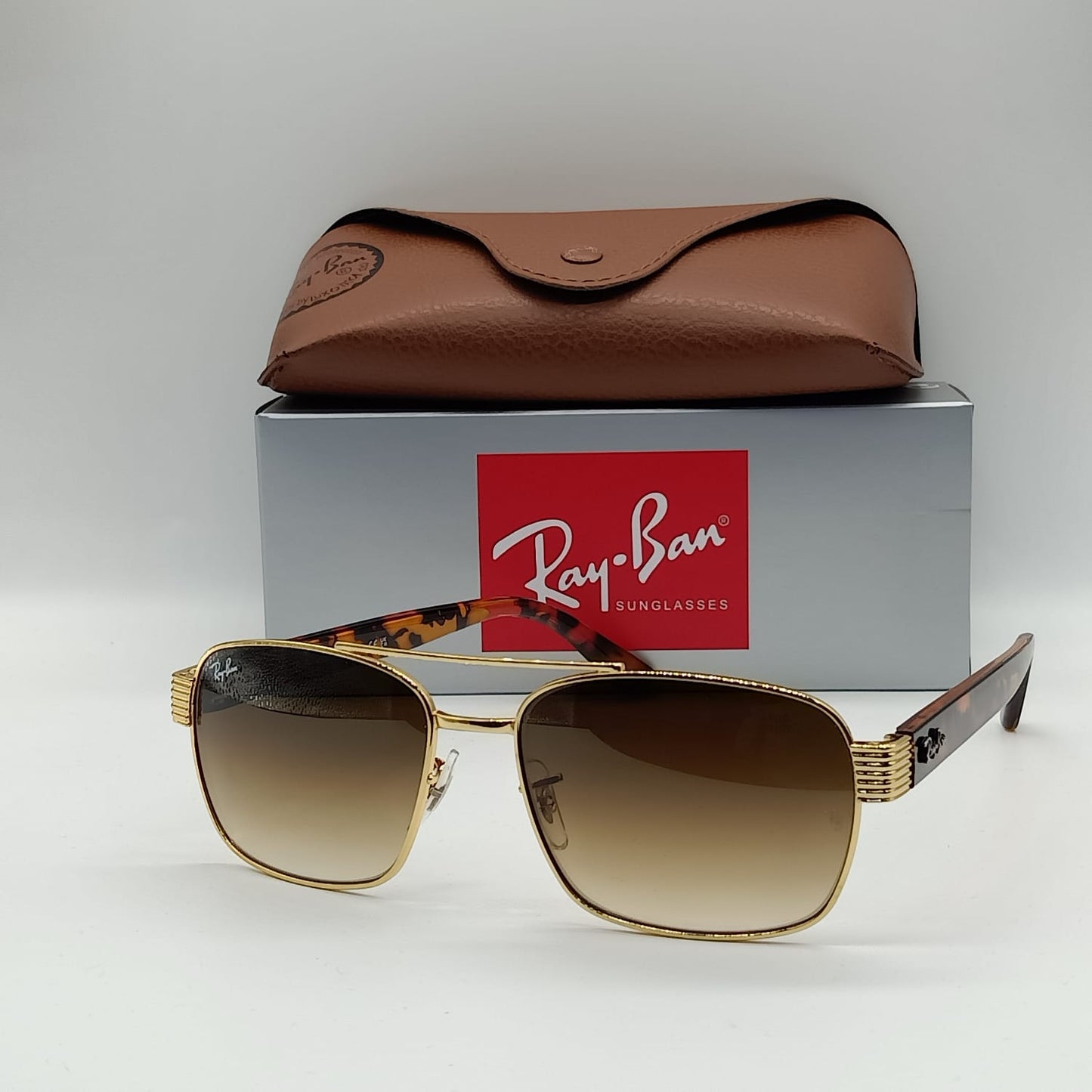 Ray ban