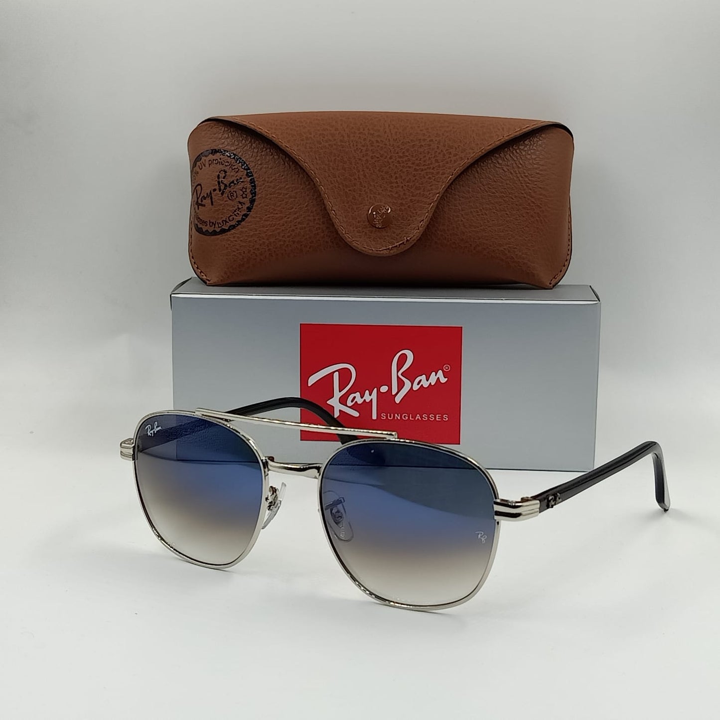 Ray ban
