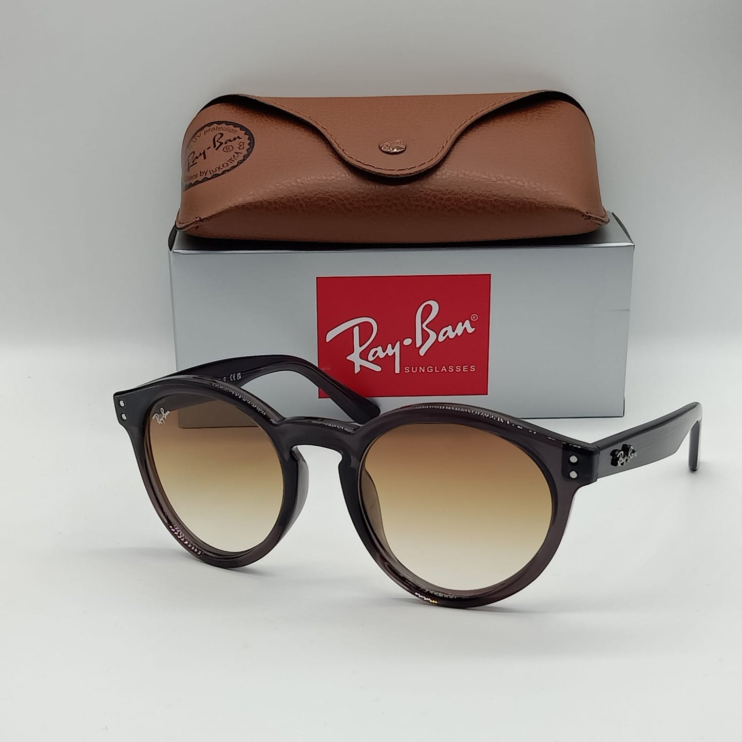 Ray ban