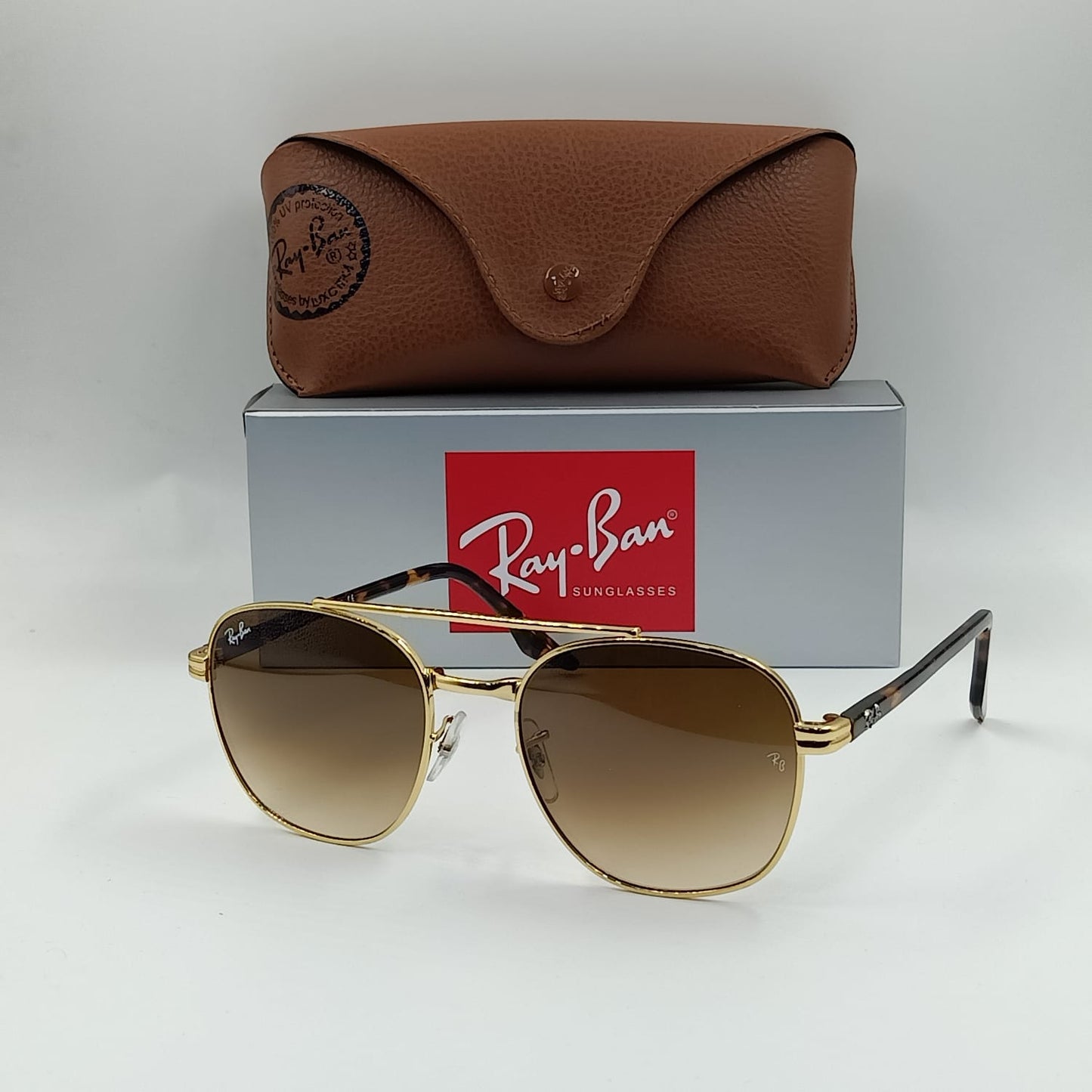 Ray ban