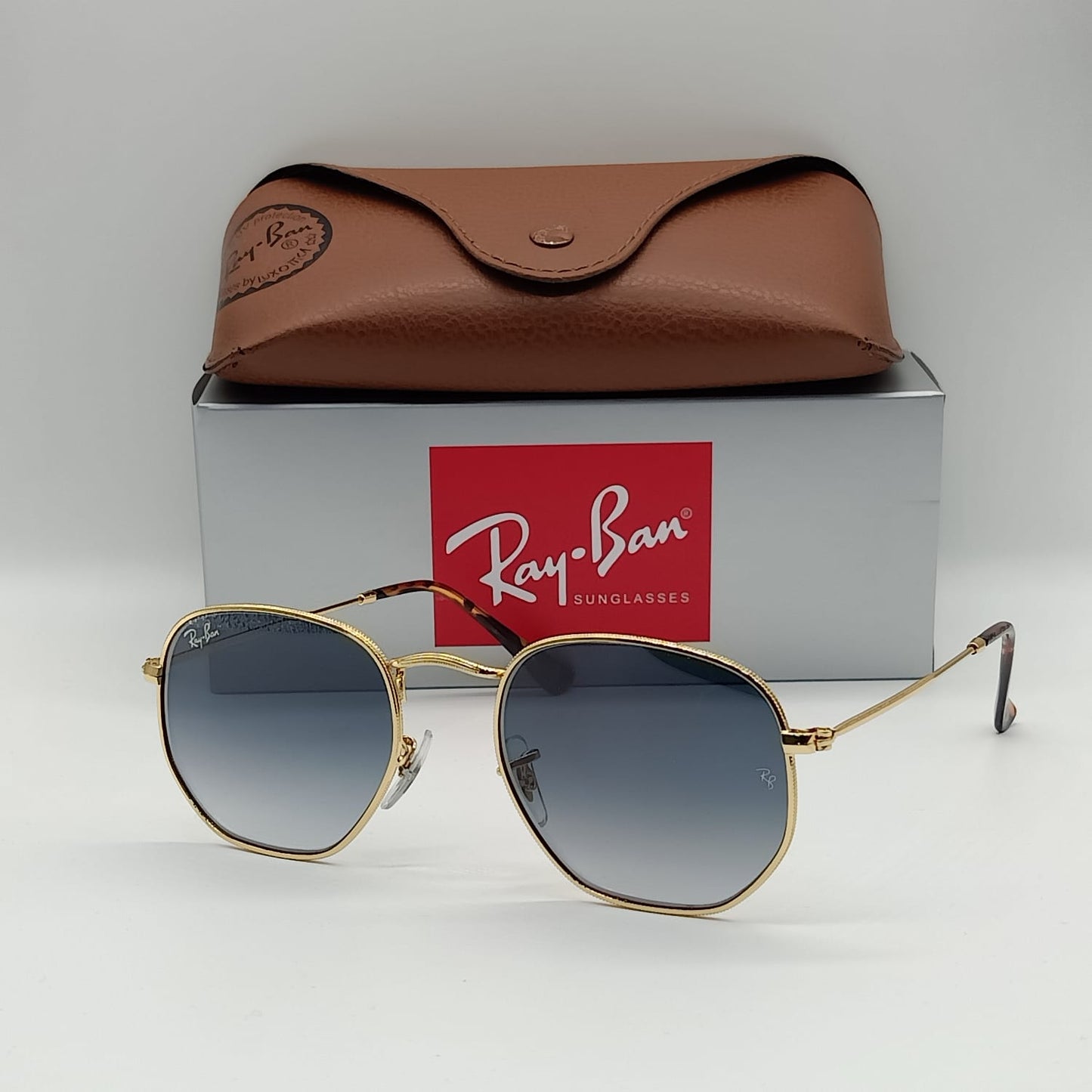 Ray ban