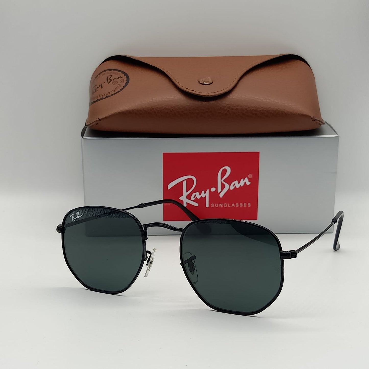 Ray ban